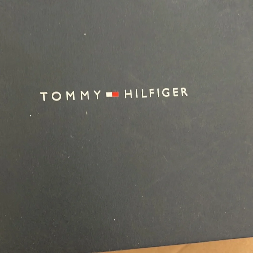 Tommy Hilfiger sneakers - Picture 7 of 8